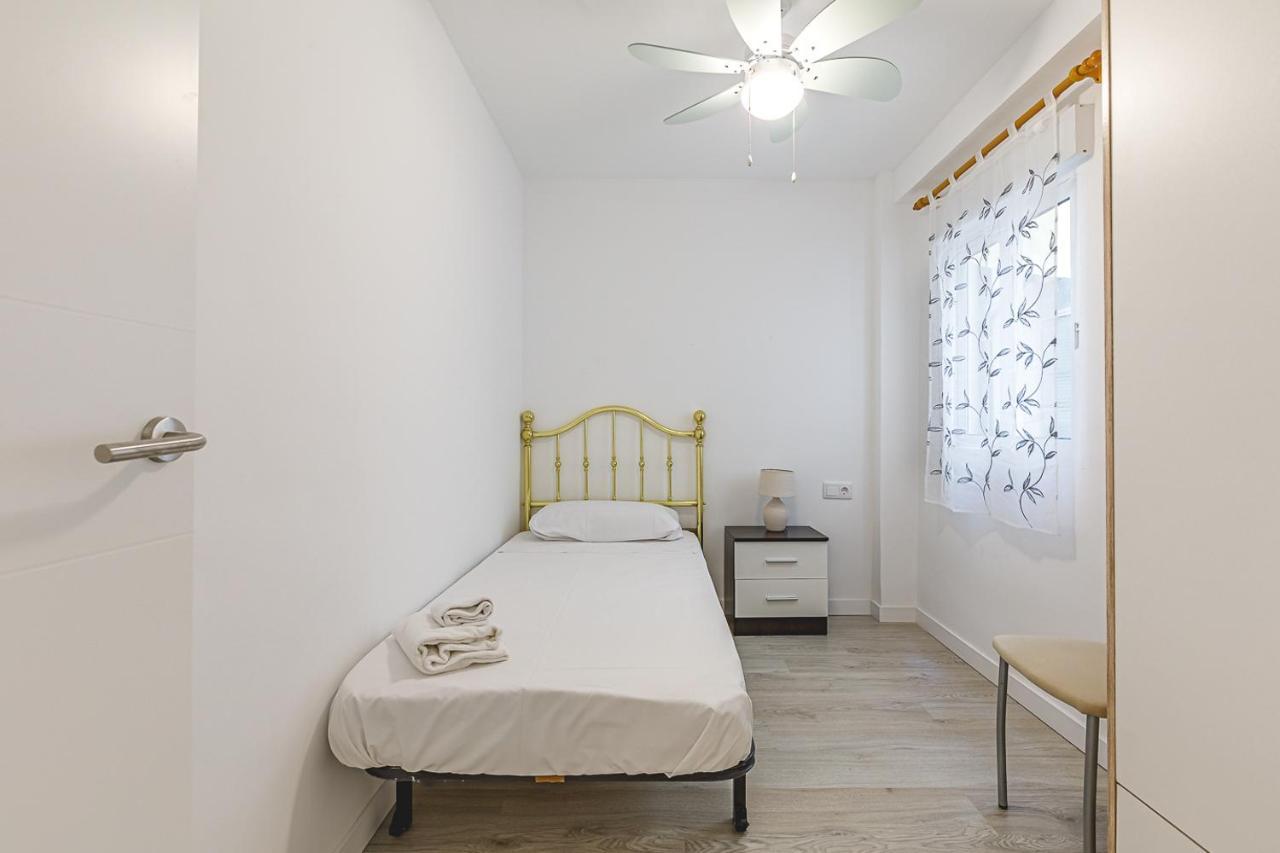 Luminoso Y Acogedor Apartamento Con Ac Аликанте Екстериор снимка